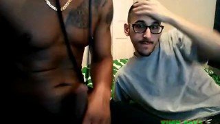 Trade Niggas Fucking Around